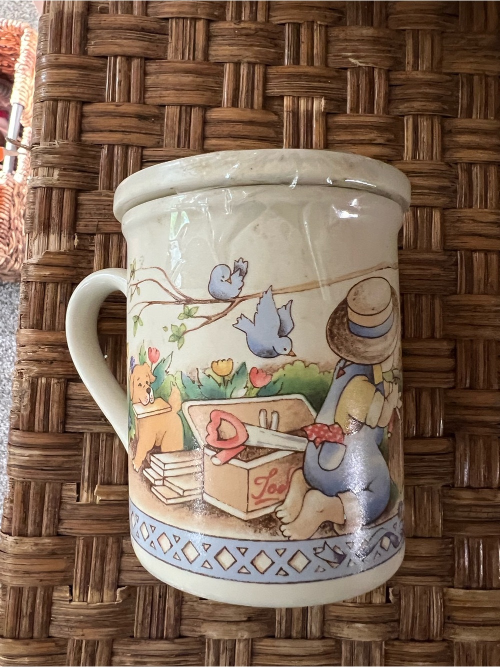 Country Kids Cream and Brown 'Dads are Best' Collector Mug Base